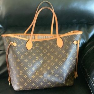 SOLD Authentic LV Neverfull MM- make an offer!